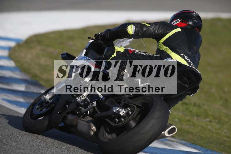 /Archiv-2024/02 29.01.-02.02.2024 Moto Center Thun Jerez/Gruppe gruen-green/backside